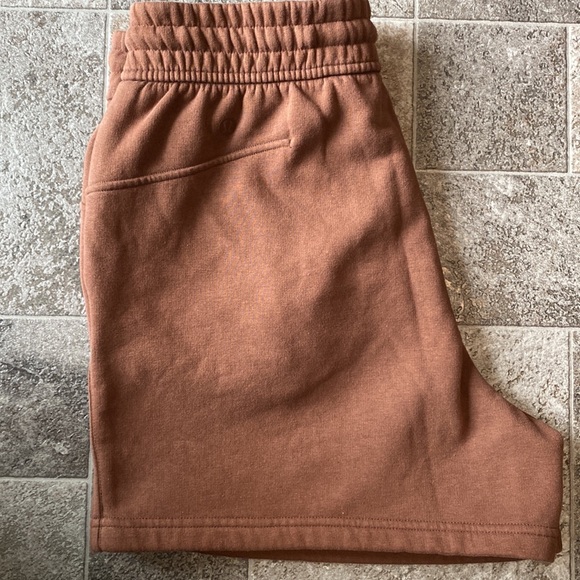 Lululemon Java shorts - Picture 2 of 3